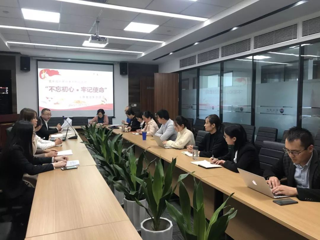 军航所举行《依法诚信规范执业承诺书》集中签字仪式被市律协会转载报道